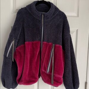 UGG Sherpa Jacket color block